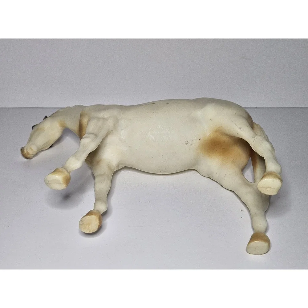 Vintage Breyer Traditional Thoroughbred Mare Medicine Hat Alabaster Horse U.S.A.